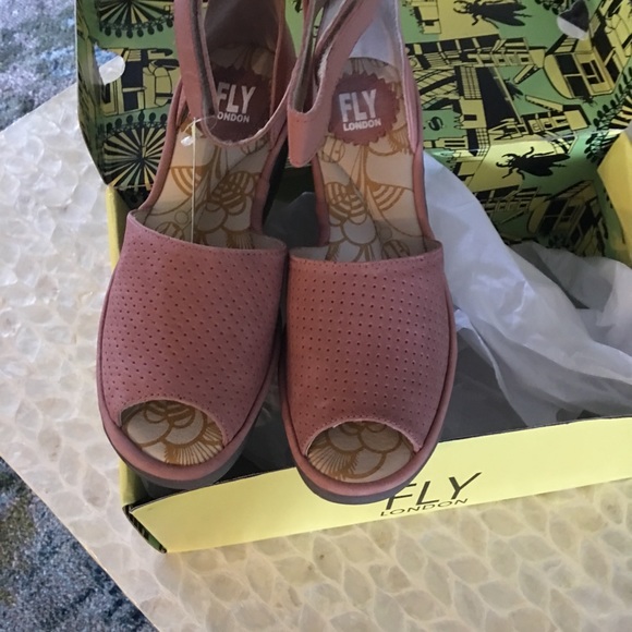 Fly London shoes - Picture 7 of 7